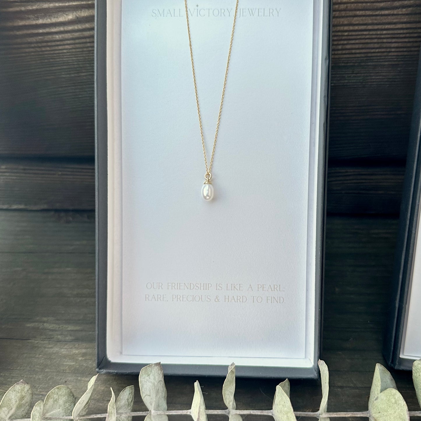 Oval Pearl GIFT Boxed