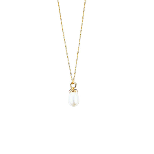 Pearl necklace with gold chain on a white background